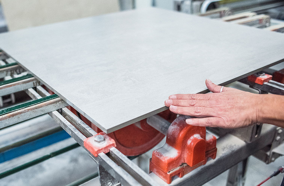 标准二：耐污性高