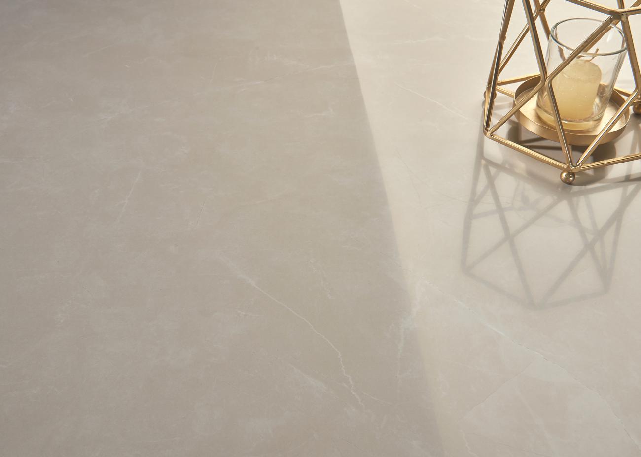 F75R306 康纳斯黄